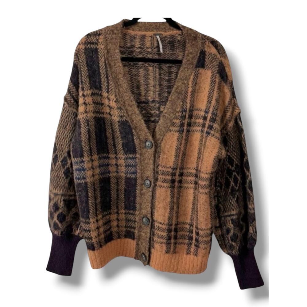 Free People Oversized Plaid Cardigan Sweater Medium Cobain Grunge Dark Academia - Picture 10 of 16